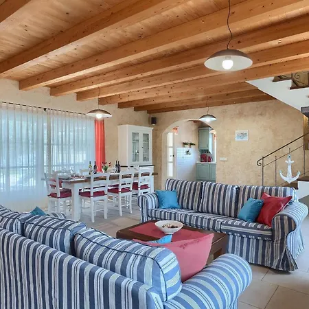 Eni Holiday home *
