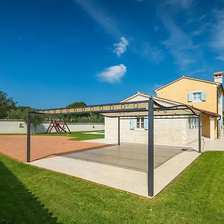 Eni Holiday home *